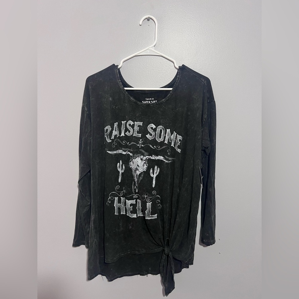 Torrid Super Soft Knit Long Sleeve Graphic Shirt Size 1X